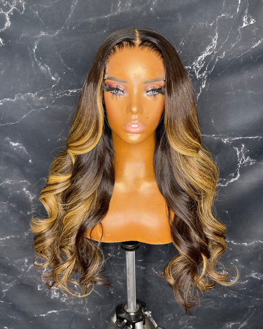 Ready to Wear: Shey