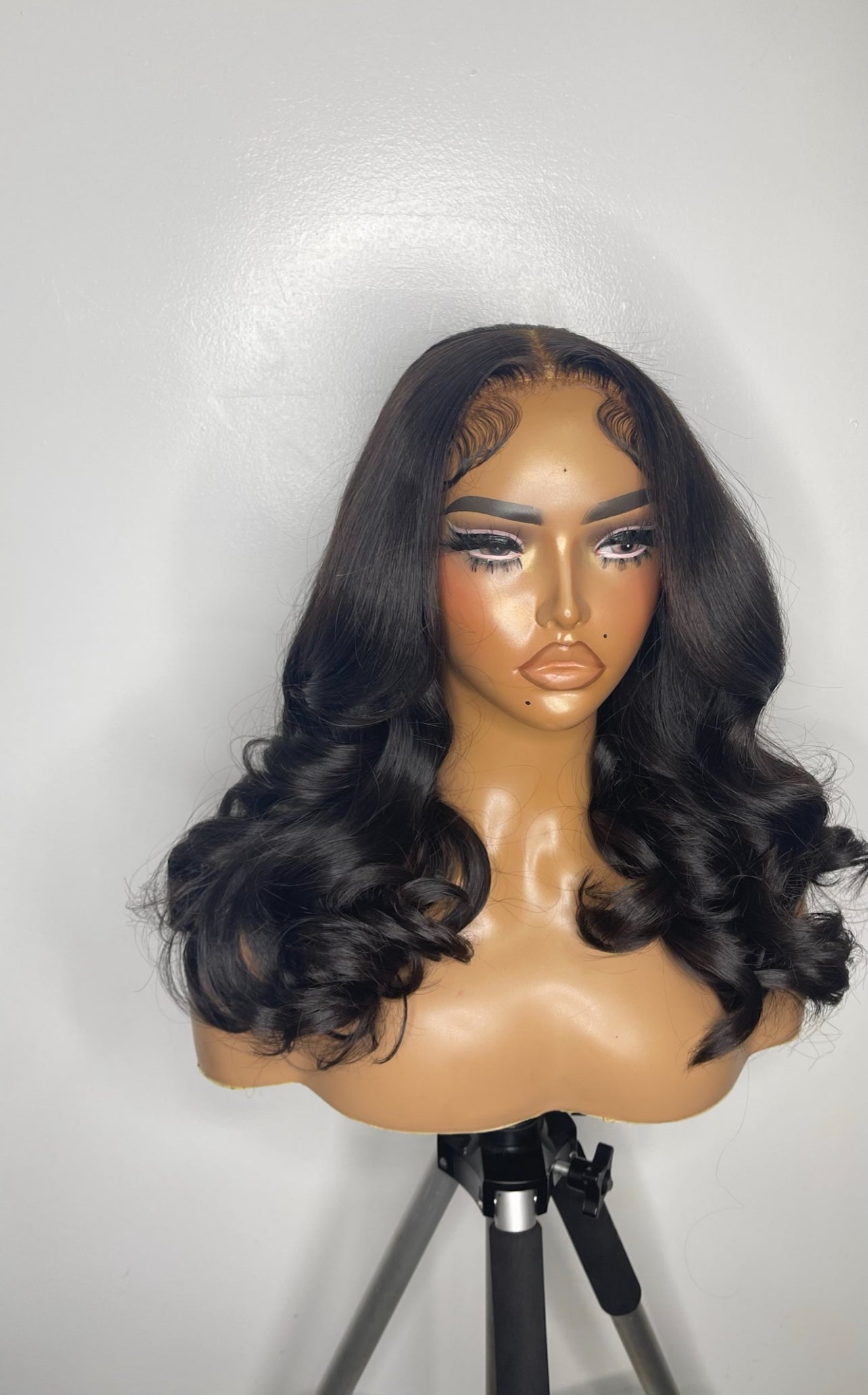 16" Cambodian Wig